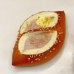 taro yuzu pretzel bread